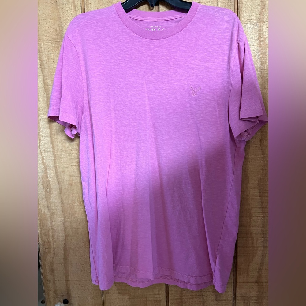 Men's American Eagle Pink T-Shirt